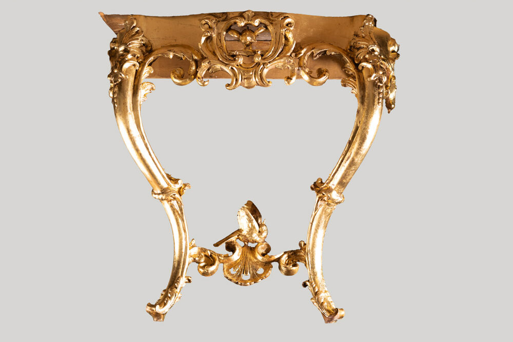 Dorure meuble ancien