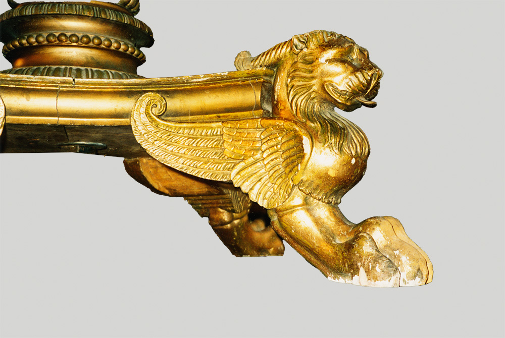 Restauration d'un gueridon XVIII