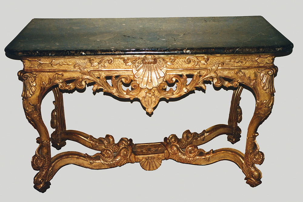 Console aux Dauphins XVIII