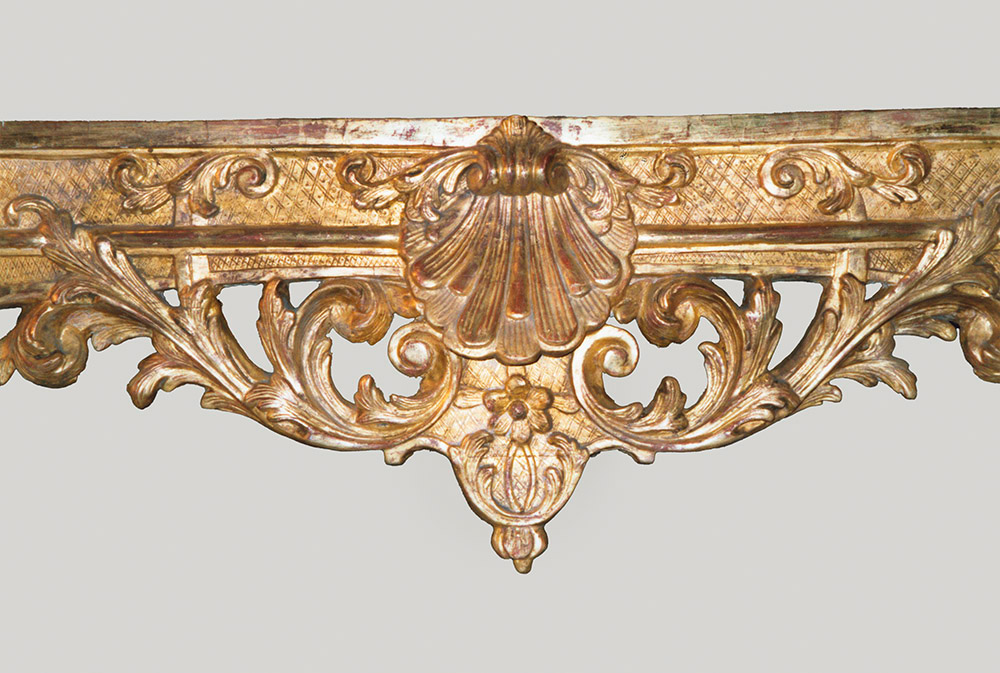 Console aux Dauphins XVIII