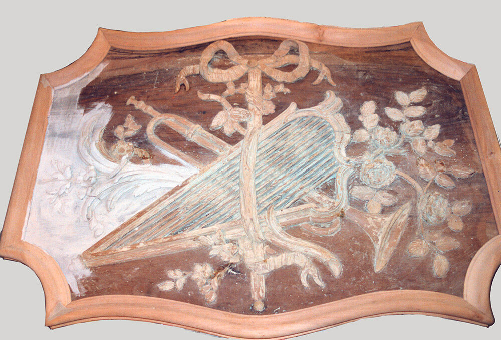 Panneau restauré haut de porte